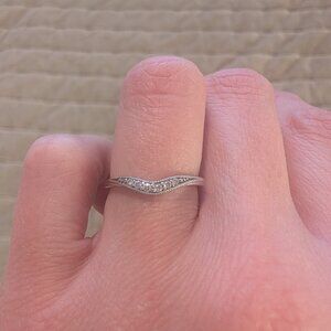 Zales .05 CWT Diamond Curved White Gold Wedding Band size 5.5